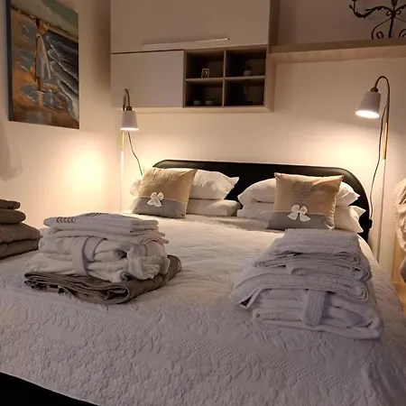 Il Casale Rosso Monolocale Cinque Terre-toscana Caniparola di Fosdinovo