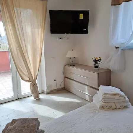 Il Casale Rosso Monolocale Cinque Terre-toscana Caniparola di Fosdinovo